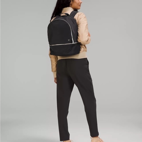 Lululemon City Adventurer Backpack 21L in black - Picture 5 of 9